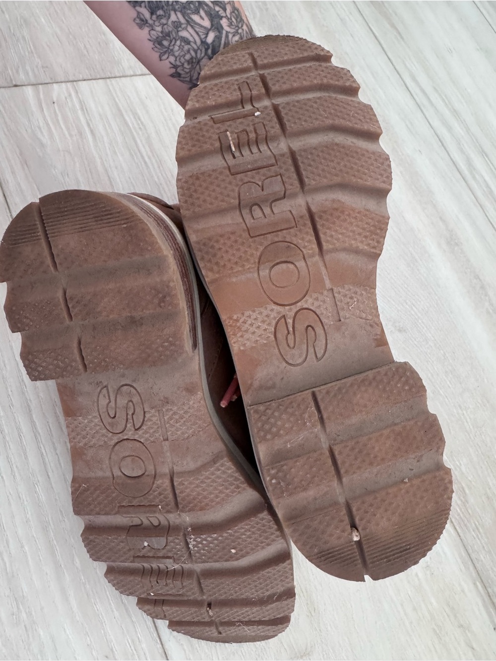 Sorel Women’s Lennox Waterproof Hiking Boots | Size 7.5 - Picture 5 of 9